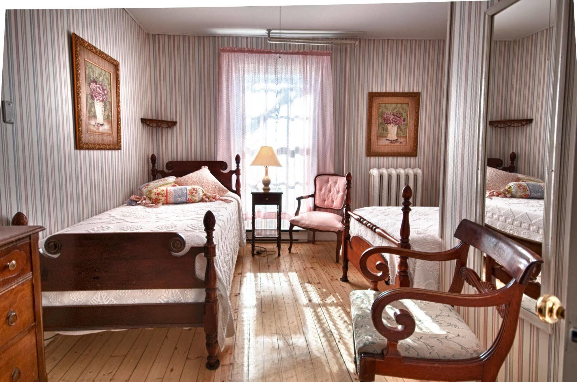 Telegraph House Motel Baddeck Inlet Zewnętrze zdjęcie